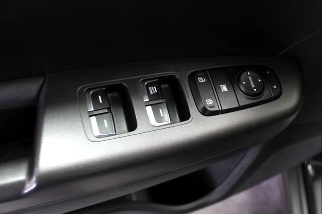 Photo of 2022 Black Cherry Kia Sportage