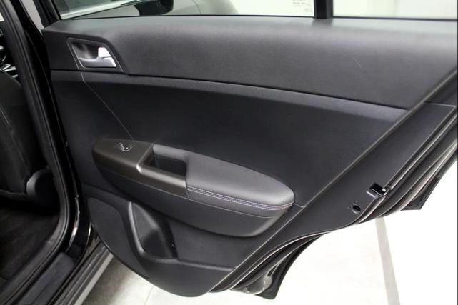 Photo of 2022 Black Cherry Kia Sportage