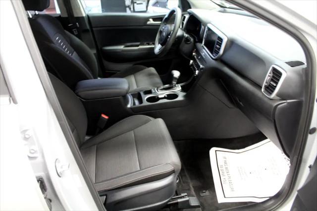 Photo of 2022 Sparkling Silver Kia Sportage