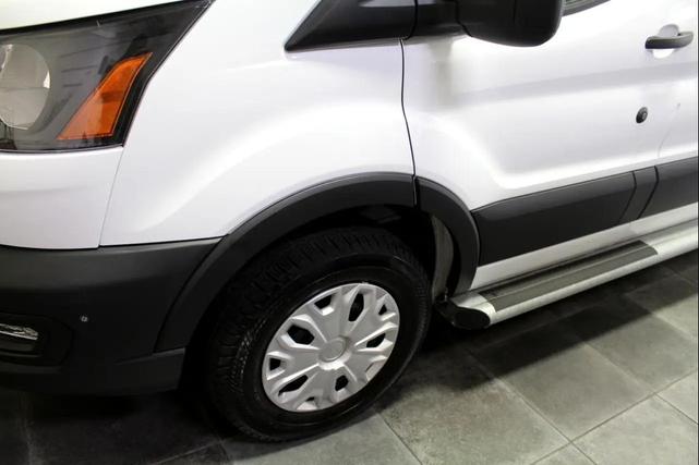 Photo of 2024 Oxford White Ford Transit-250