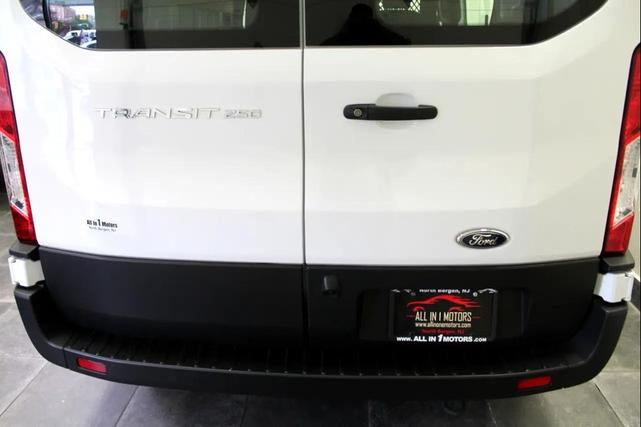 Photo of 2024 Oxford White Ford Transit-250