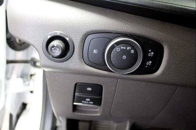 Photo of 2024 Oxford White Ford Transit-250