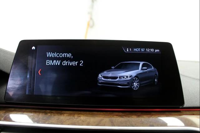 Photo of 2017 Silver BMW 540