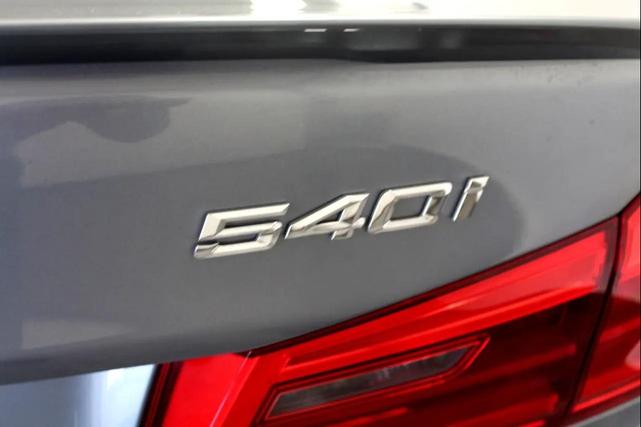Photo of 2017 Silver BMW 540