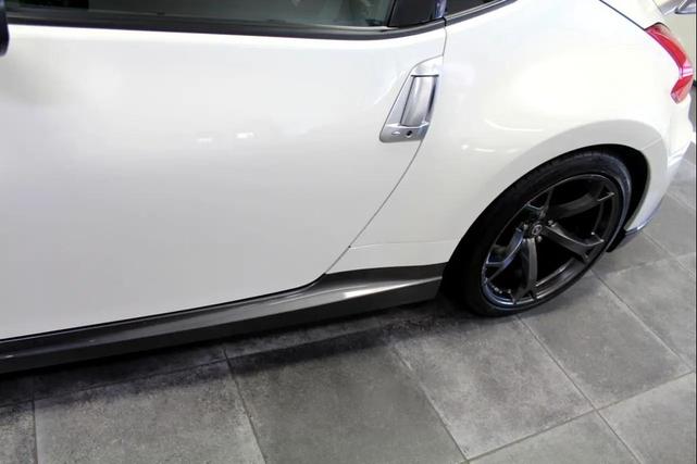 Photo of 2014 Pearl White Nissan 370Z