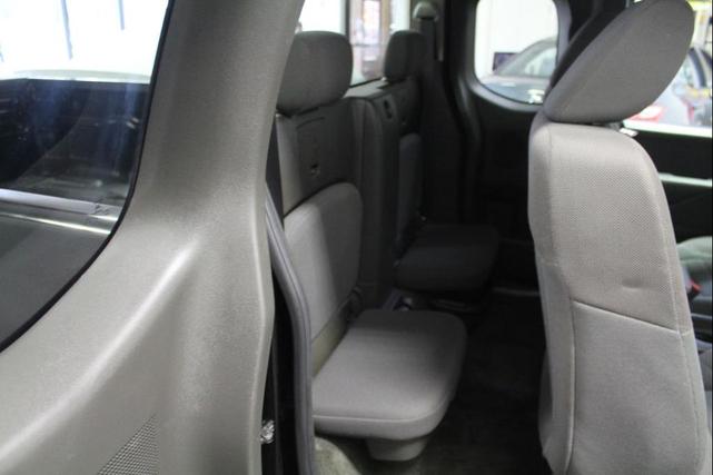 Photo of 2015 Super Black Nissan Frontier
