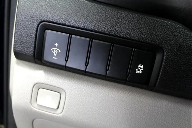 Photo of 2019 Celestial Blue Kia Sedona