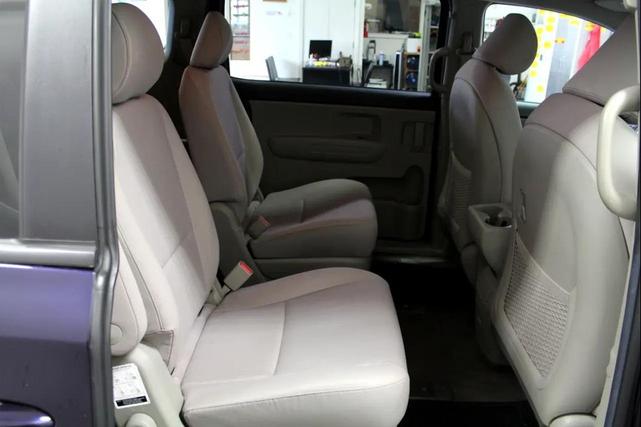 Photo of 2019 Celestial Blue Kia Sedona