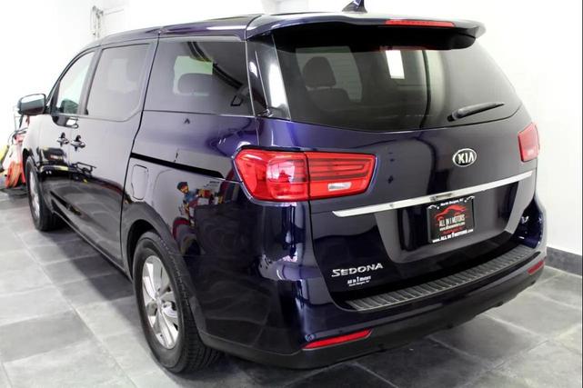 Photo of 2019 Celestial Blue Kia Sedona