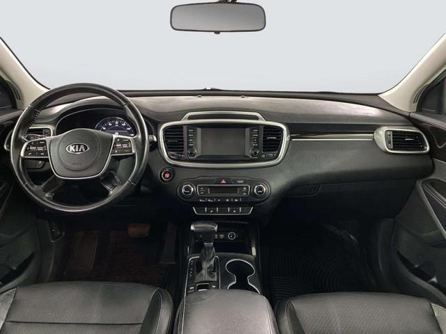 Photo of 2020 Red Kia Sorento