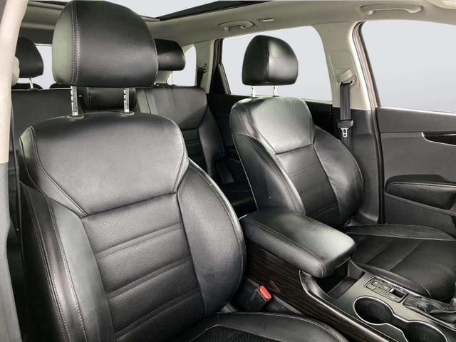 Photo of 2020 Red Kia Sorento