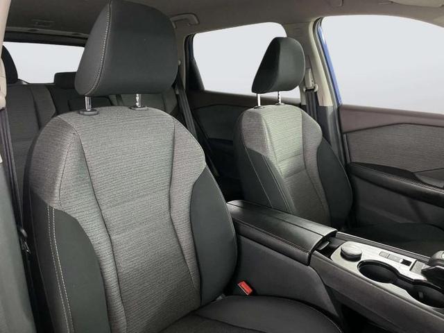 Photo of 2022 Caspian Blue Nissan Rogue