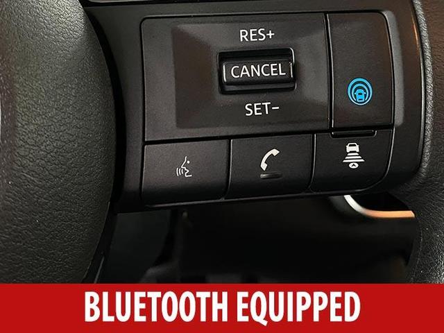 Photo of 2022 Caspian Blue Nissan Rogue