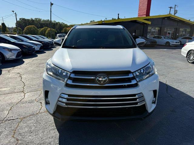 Photo of 2018 Blizzard Pearl Toyota Highlander