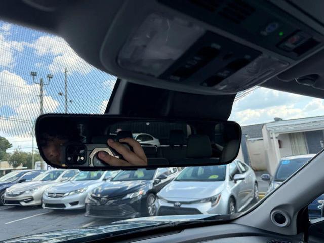 Photo of 2021 Blue Honda Pilot