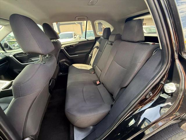 Photo of 2020 Midnight Black Metallic Toyota RAV4