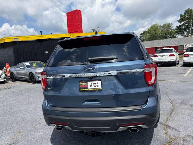 Photo of 2018 Blue Metallic Ford Explorer