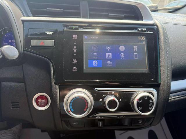 Photo of 2017 Silver Honda Fit