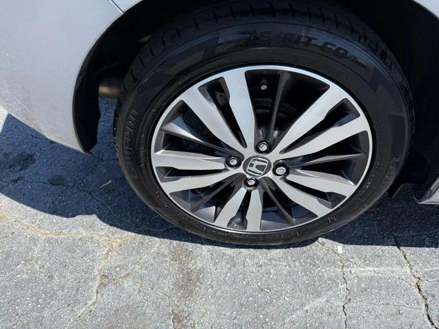 Photo of 2017 Silver Honda Fit
