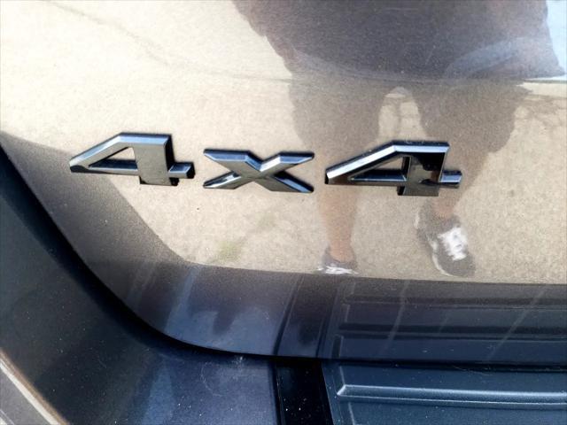 Photo of 2015 Gray Jeep Grand Cherokee