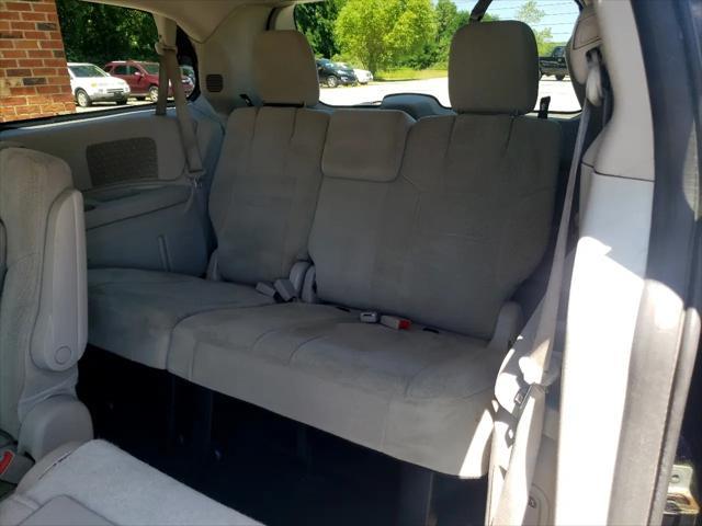 Photo of 2012 Blue Dodge Grand Caravan