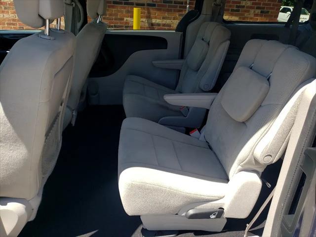 Photo of 2012 Blue Dodge Grand Caravan