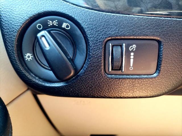 Photo of 2012 Blue Dodge Grand Caravan