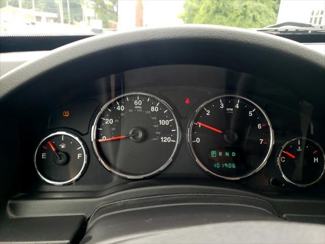 Photo of 2010 Gray Jeep Liberty