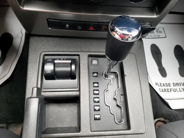Photo of 2010 Gray Jeep Liberty