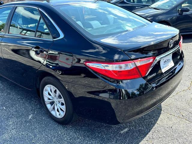 Photo of 2016 Black Toyota Camry