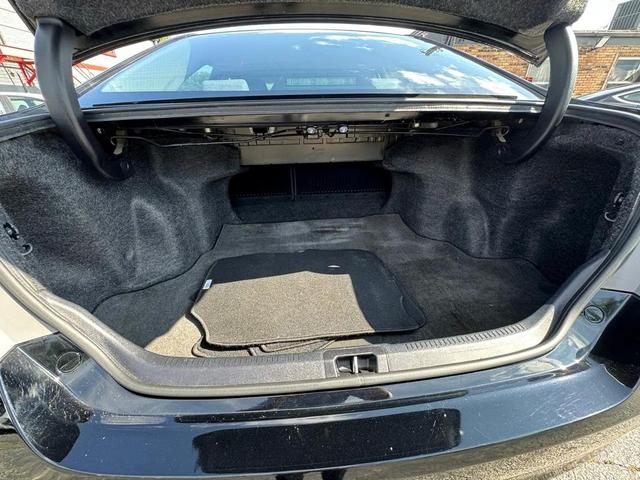Photo of 2016 Black Toyota Camry