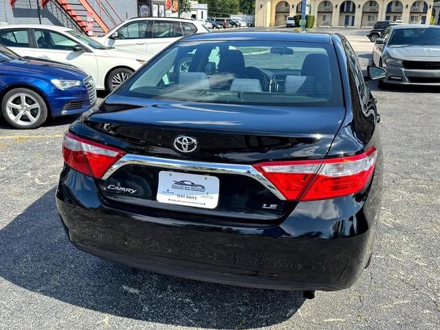 Photo of 2016 Black Toyota Camry