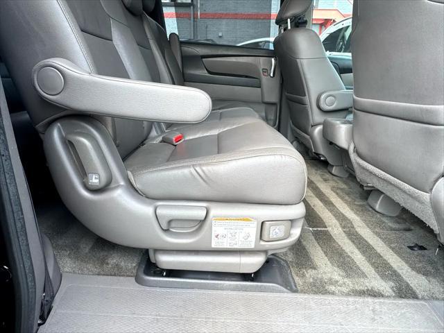 Photo of 2017 Black Honda Odyssey
