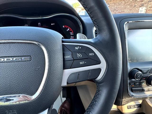 Photo of 2015 Pearl White Dodge Durango