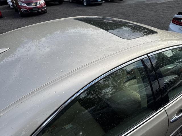 Photo of 2011 Tan Lexus ES 350