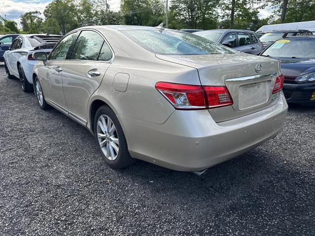 Photo of 2011 Tan Lexus ES 350