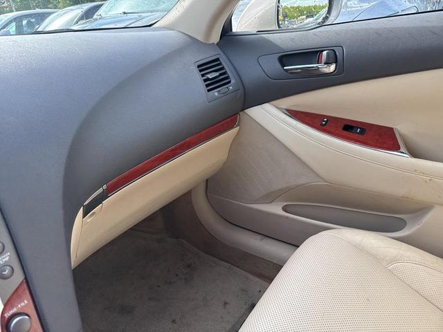 Photo of 2011 Tan Lexus ES 350