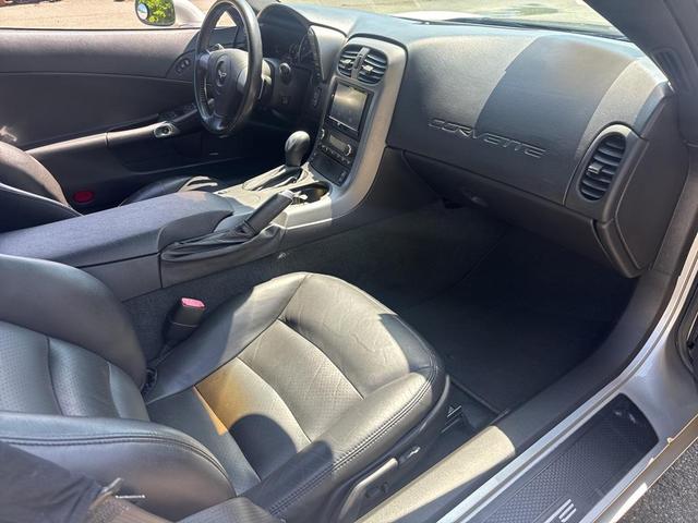 Photo of 2006 Ricochet Silver Metallic Chevrolet Corvette