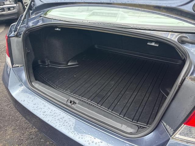 Photo of 2013 Twilight Blue Metallic Subaru Legacy
