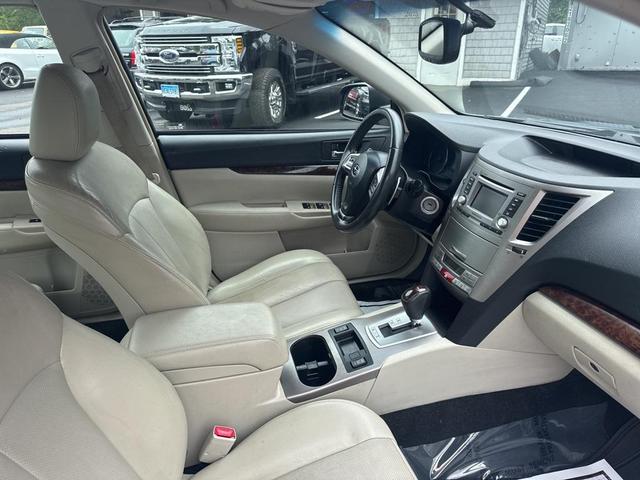 Photo of 2013 Twilight Blue Metallic Subaru Legacy