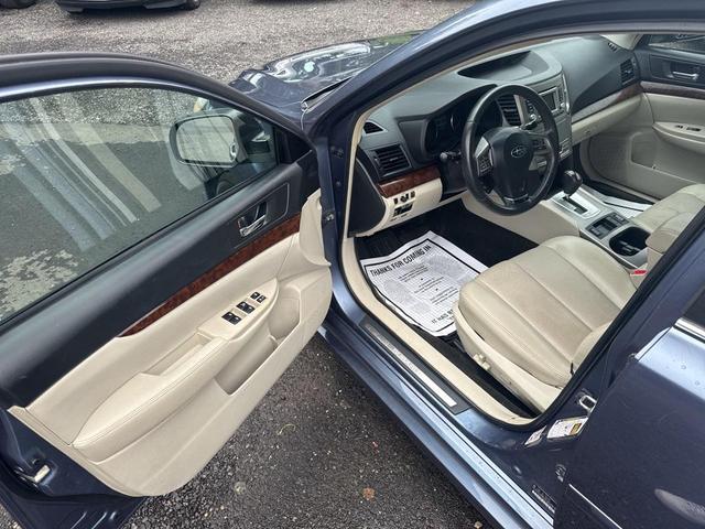 Photo of 2013 Twilight Blue Metallic Subaru Legacy