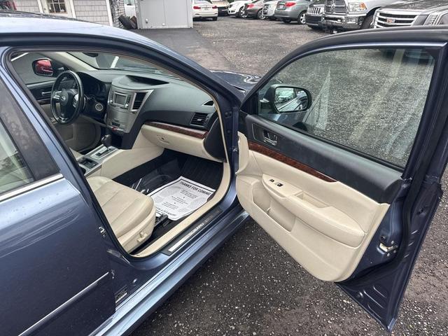 Photo of 2013 Twilight Blue Metallic Subaru Legacy