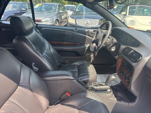 Photo of 2000 Silver Chrysler Sebring