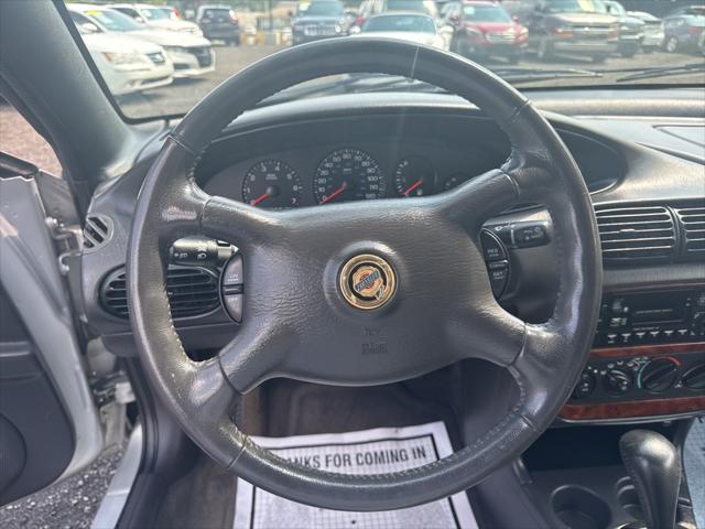 Photo of 2000 Silver Chrysler Sebring