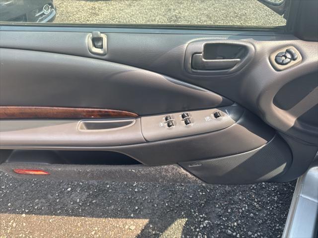 Photo of 2000 Silver Chrysler Sebring