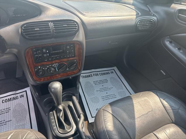 Photo of 2000 Silver Chrysler Sebring