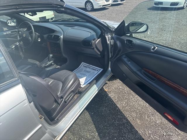 Photo of 2000 Silver Chrysler Sebring