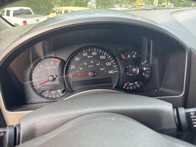 Photo of 2004 Black Nissan Titan