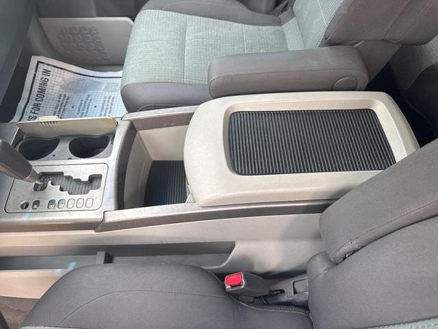 Photo of 2004 Black Nissan Titan