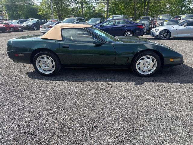 Photo of 1996 POLO GREEN Chevrolet Corvette